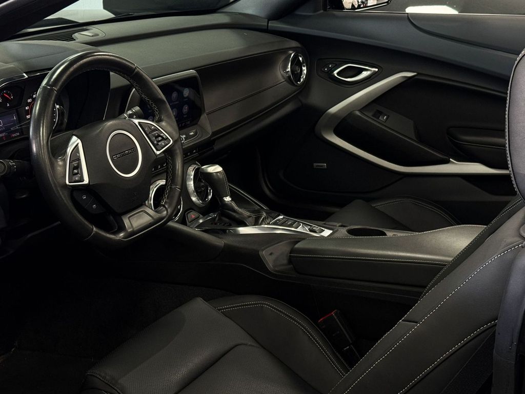 Chevrolet Camaro 2023