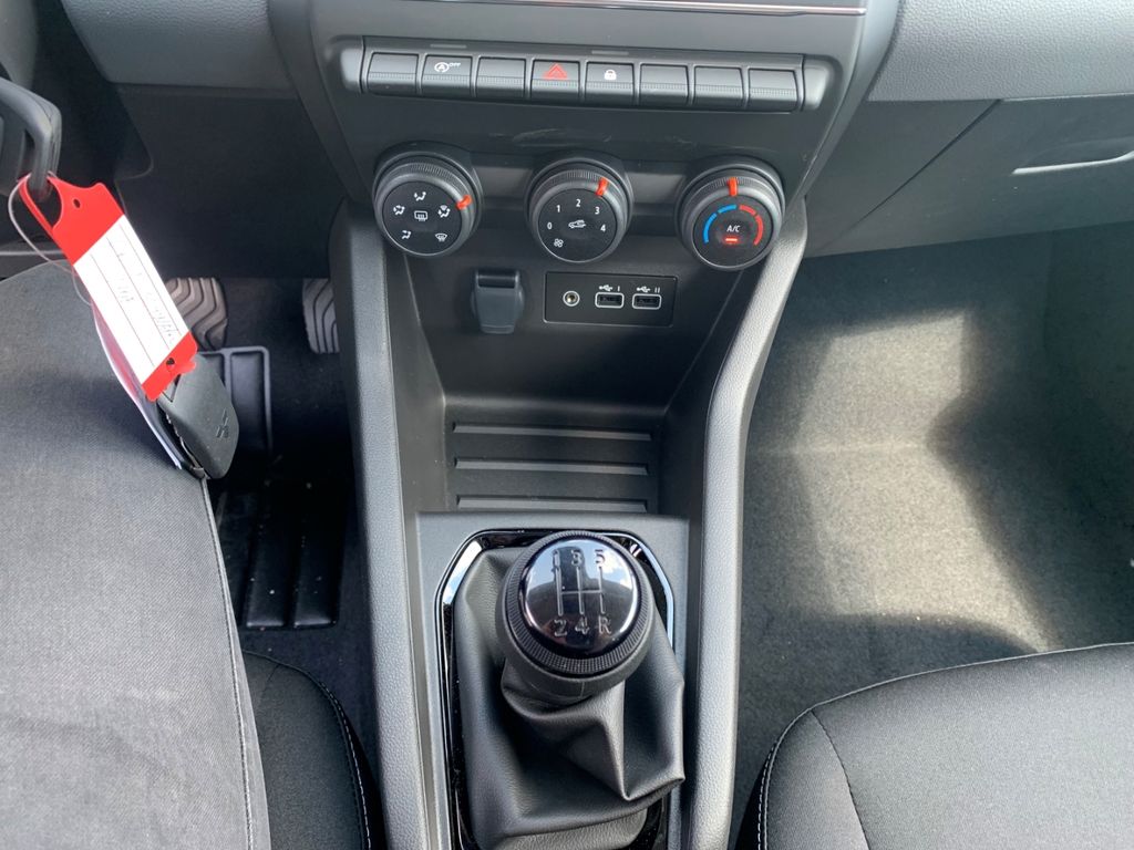 Mitsubishi Colt 2024