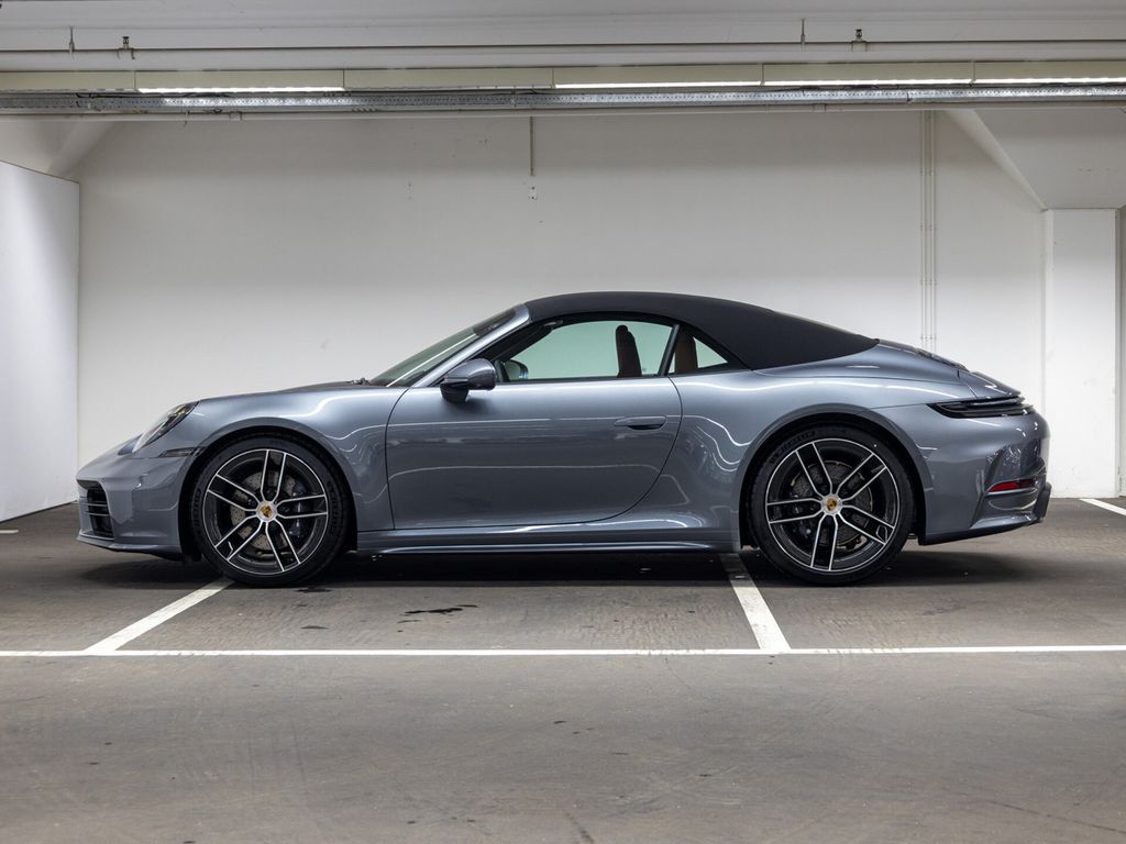 Porsche 992 2025