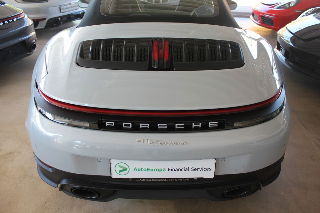Porsche 992 2025