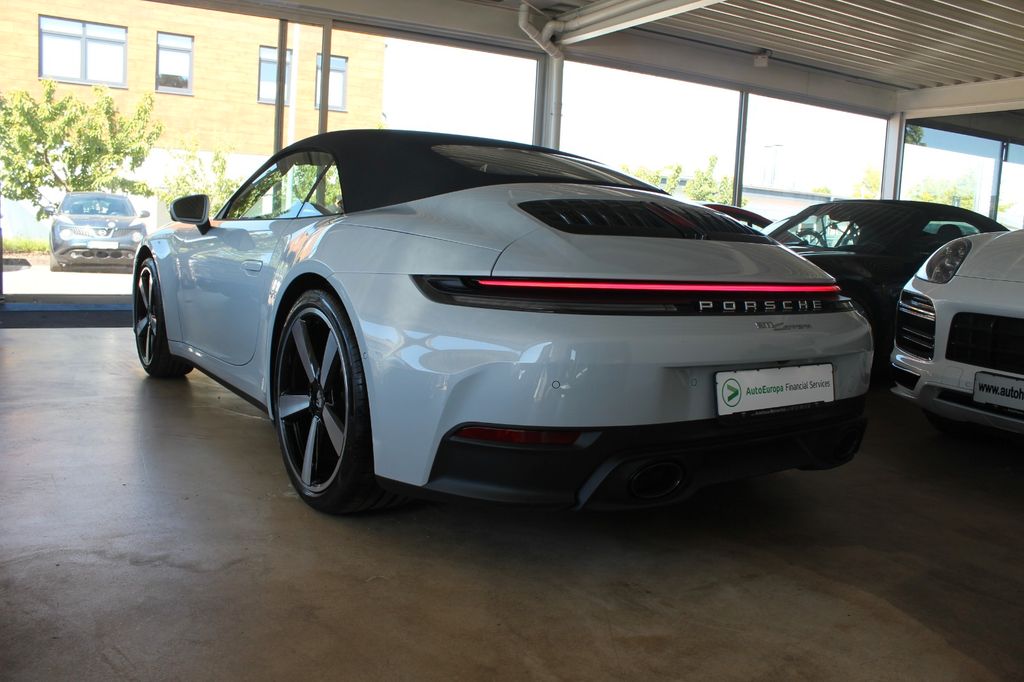 Porsche 992 2025