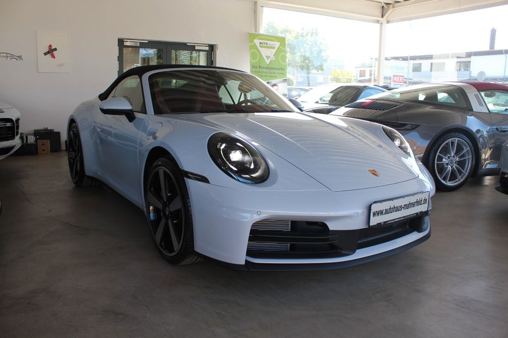 Porsche 992 2025