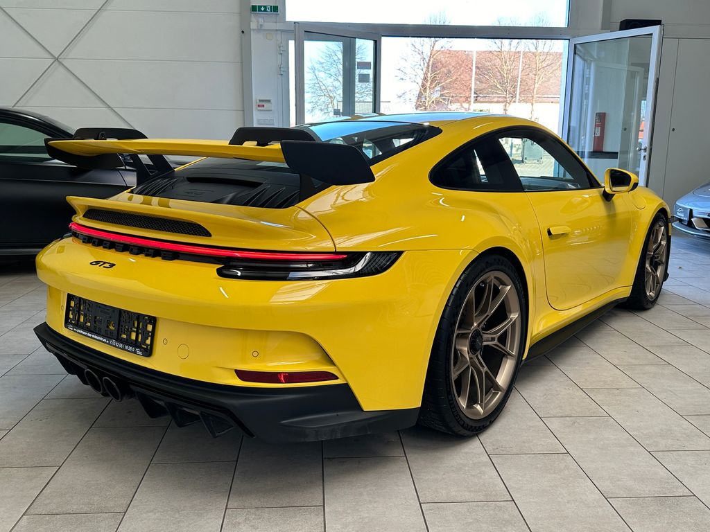 Porsche 992 2023