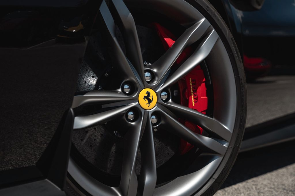 Ferrari 296 GTB 2023