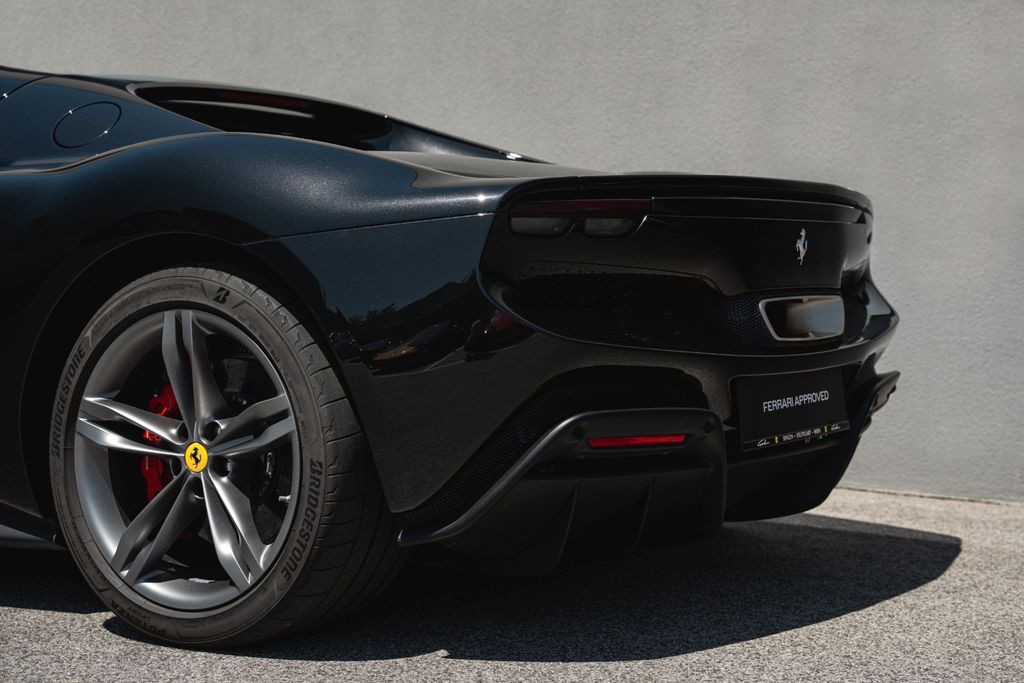 Ferrari 296 GTB 2023