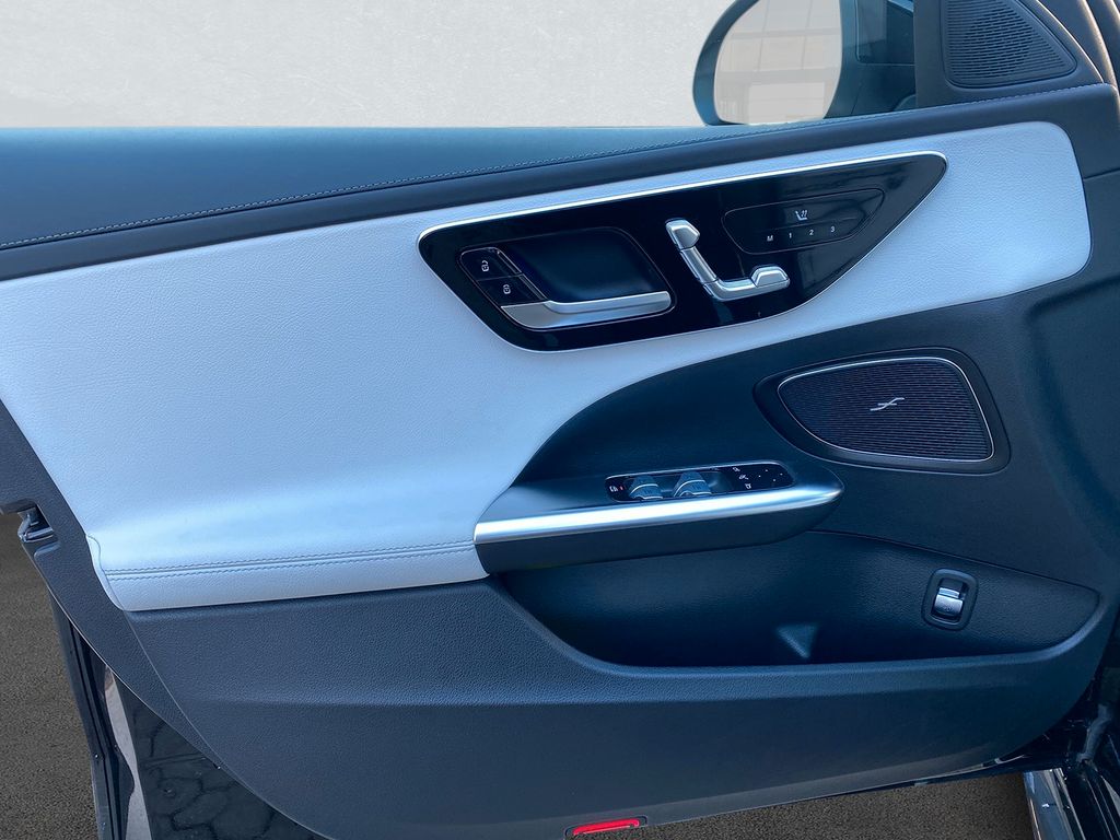 Mercedes-Benz C 300 2023