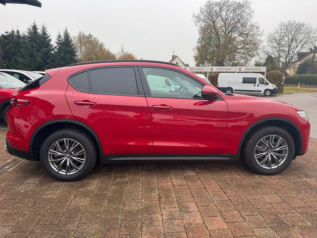 Alfa Romeo Stelvio 2019