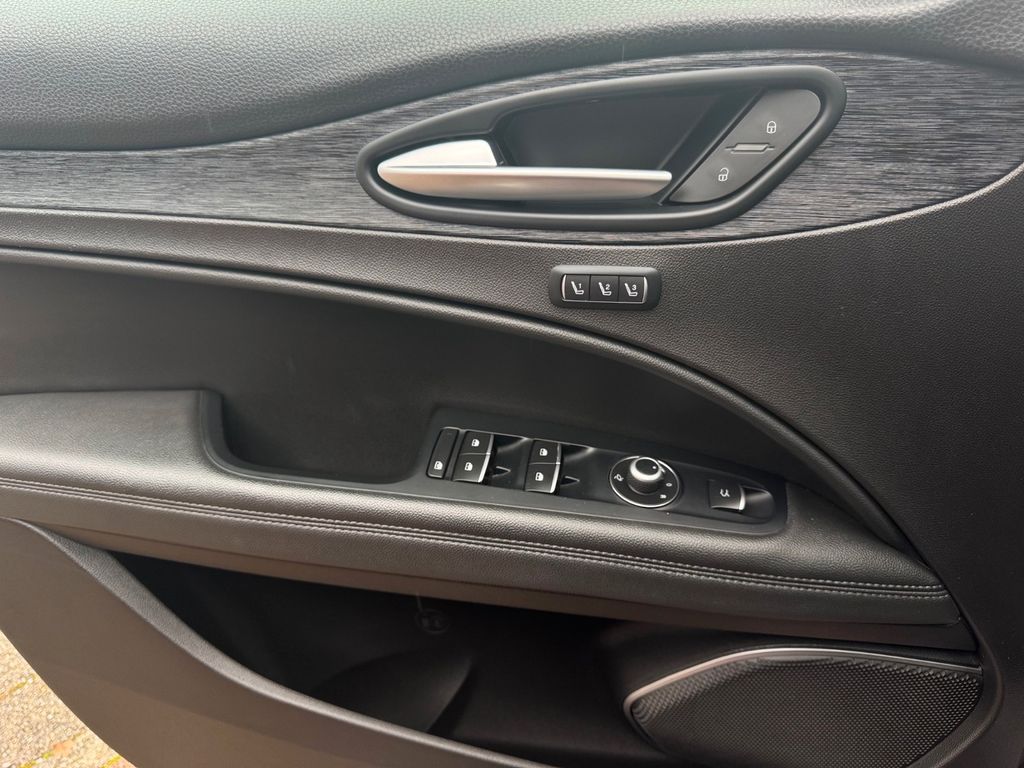 Alfa Romeo Stelvio 2019