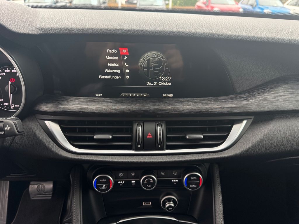 Alfa Romeo Stelvio 2019