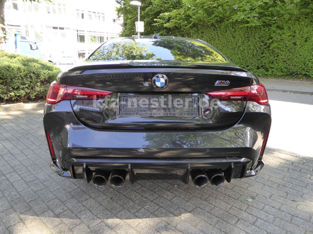 BMW M4 2024