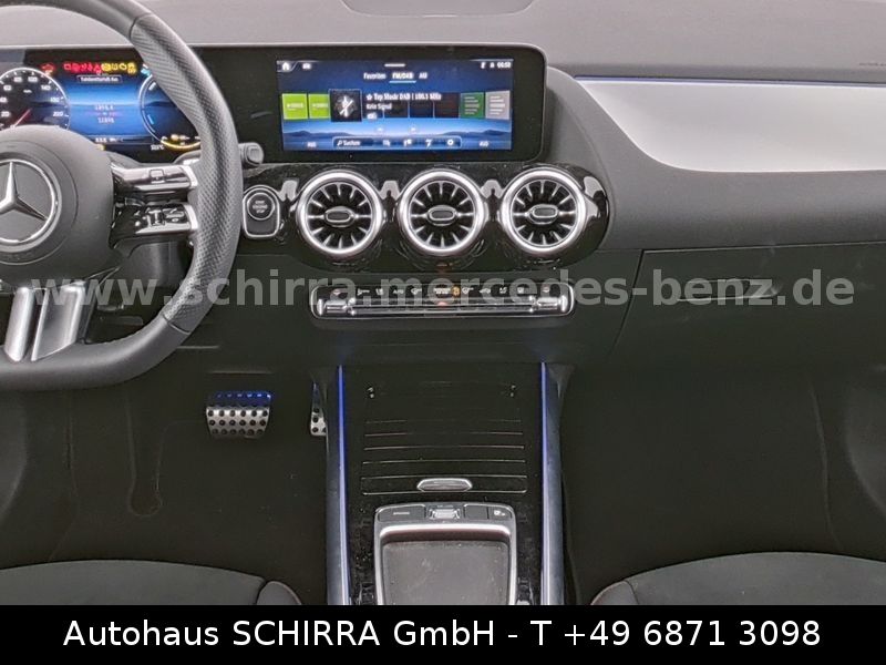 Mercedes-Benz B 250 2023