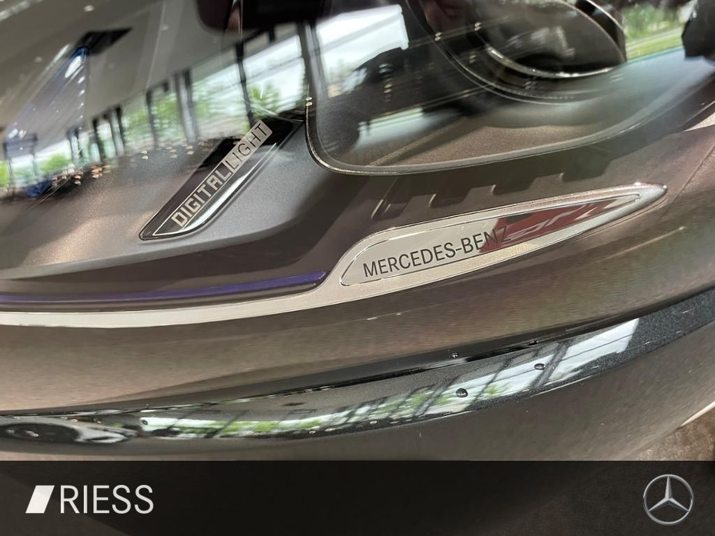 Mercedes-Benz GLC 300 2025