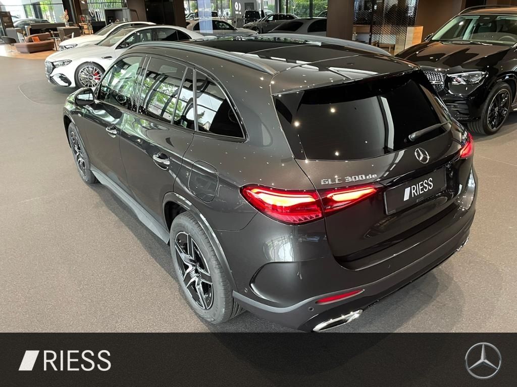 Mercedes-Benz GLC 300 2025