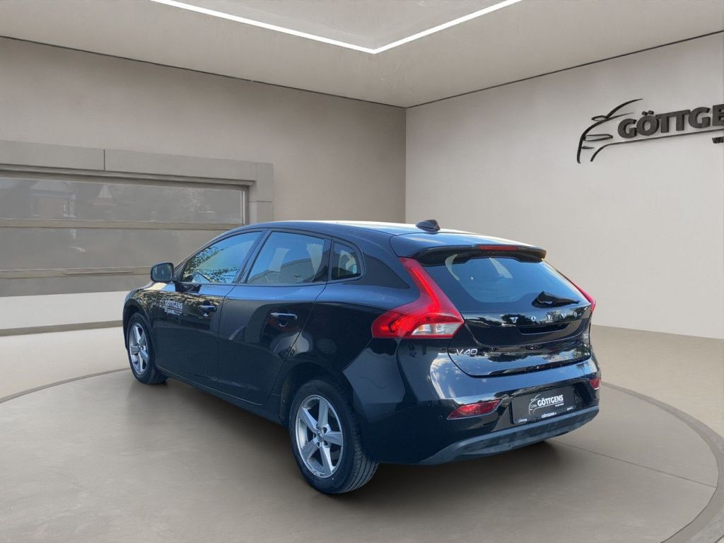 Volvo V40 2018