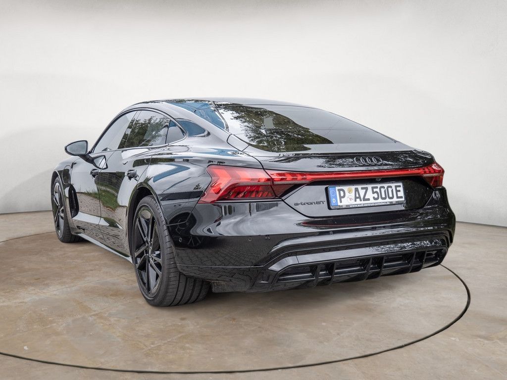 Audi e-tron GT 2024