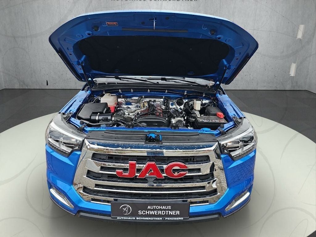 JAC 8 Pro
