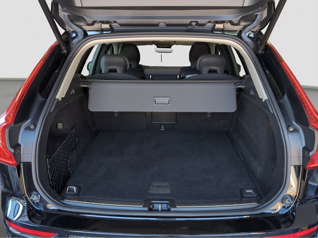 Volvo XC60 2022
