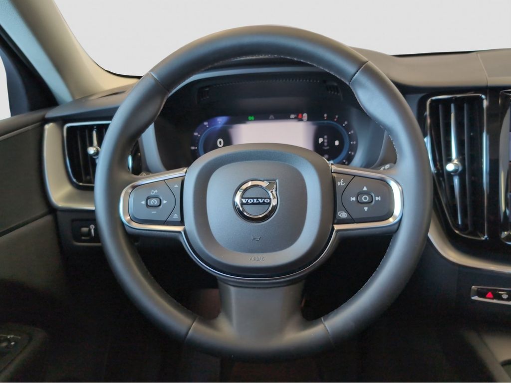 Volvo XC60 2022