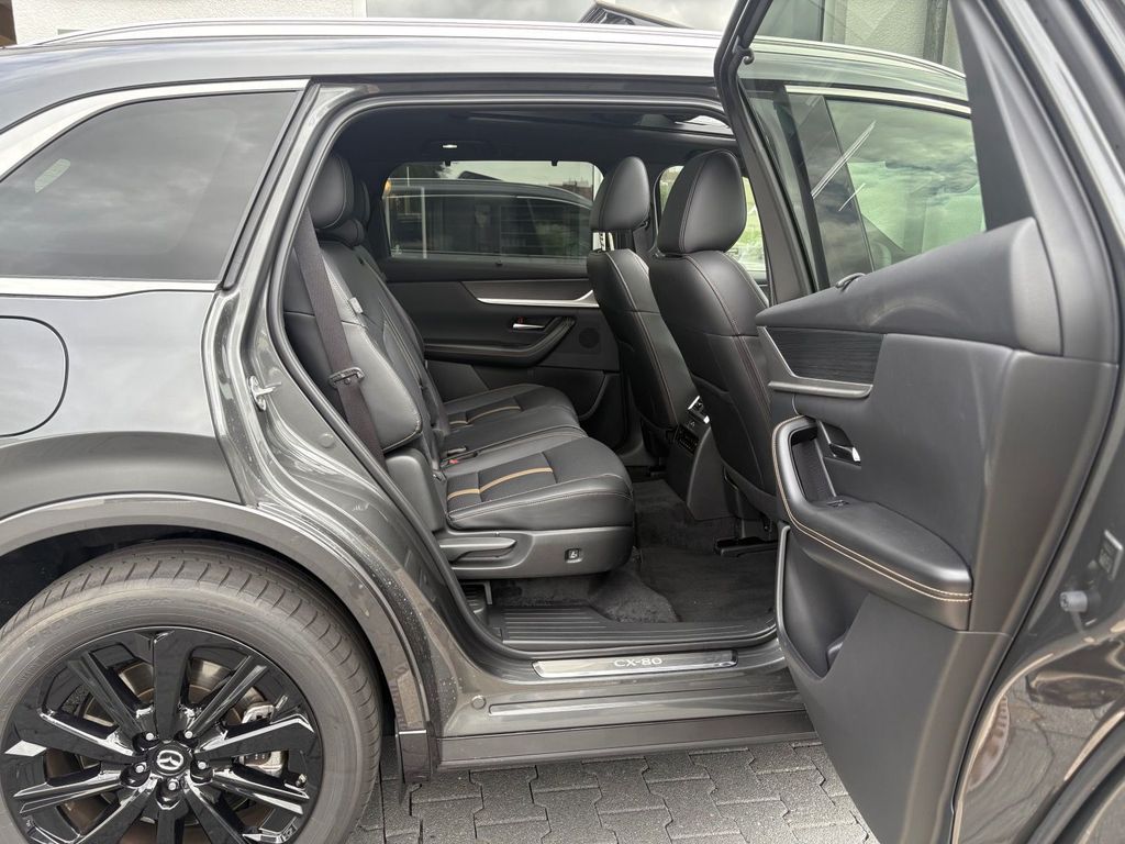 Mazda CX-80 2024