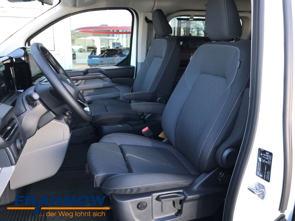 Ford Tourneo Custom 2025