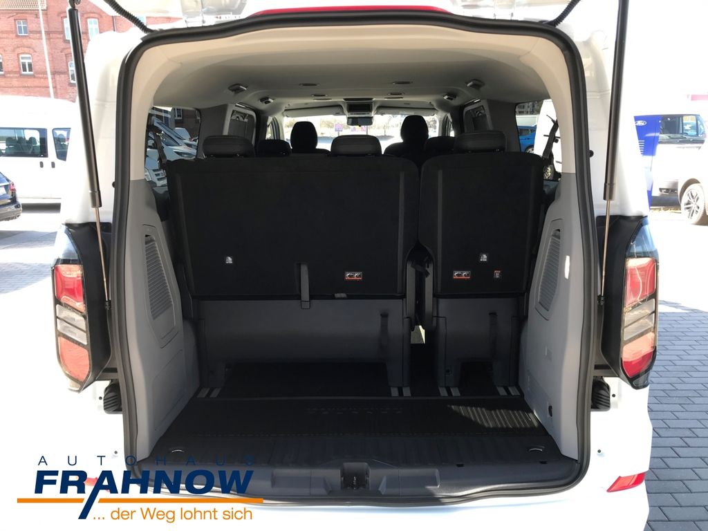 Ford Tourneo Custom 2025