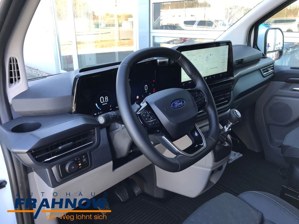 Ford Tourneo Custom 2025