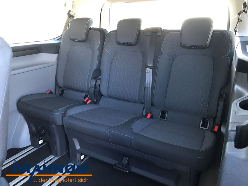 Ford Tourneo Custom 2025