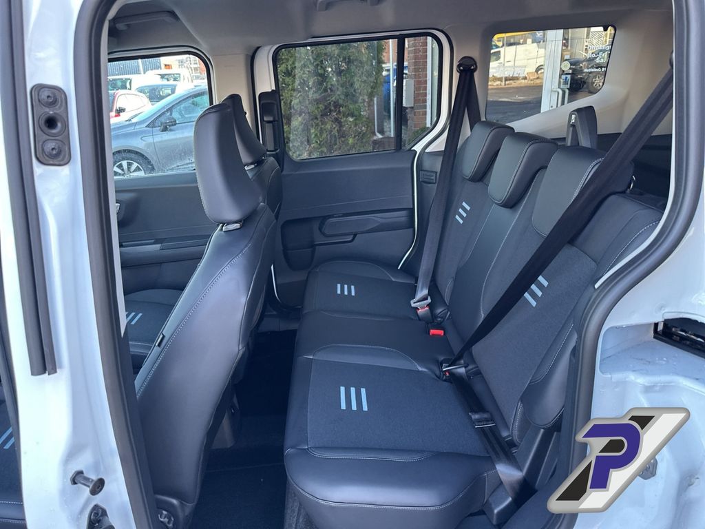 Ford Tourneo Courier 2024