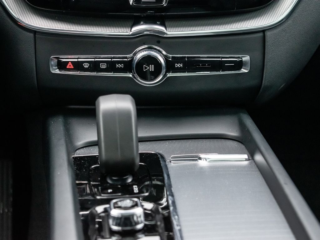 Volvo XC60 2024