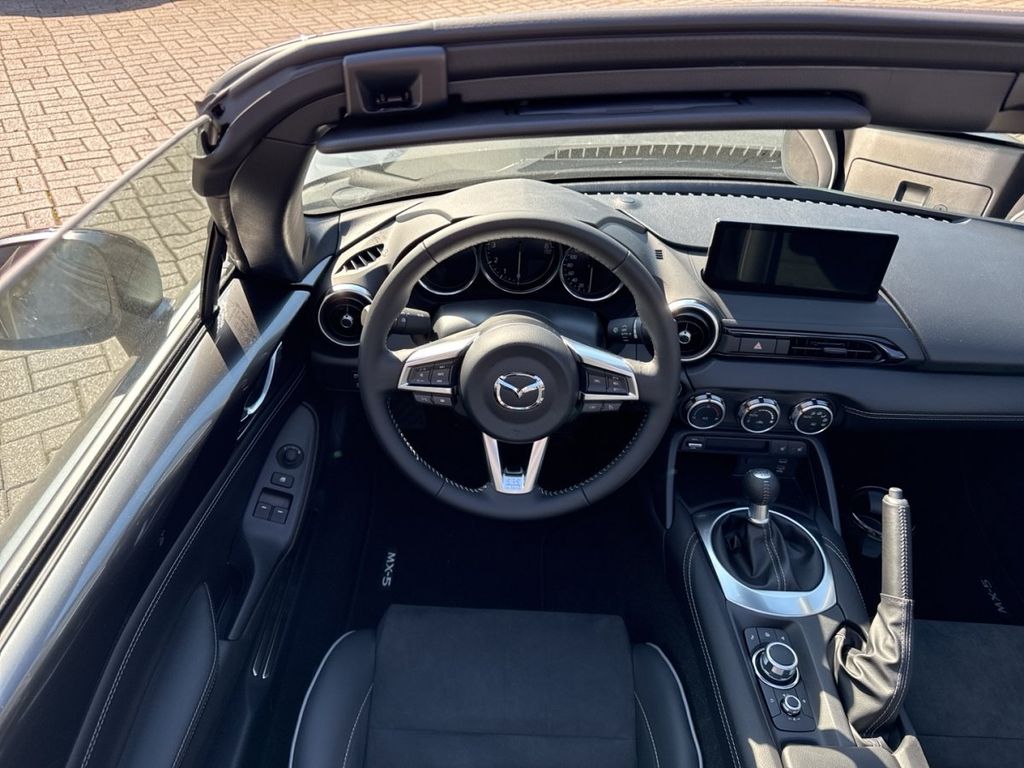 Mazda MX-5 2025