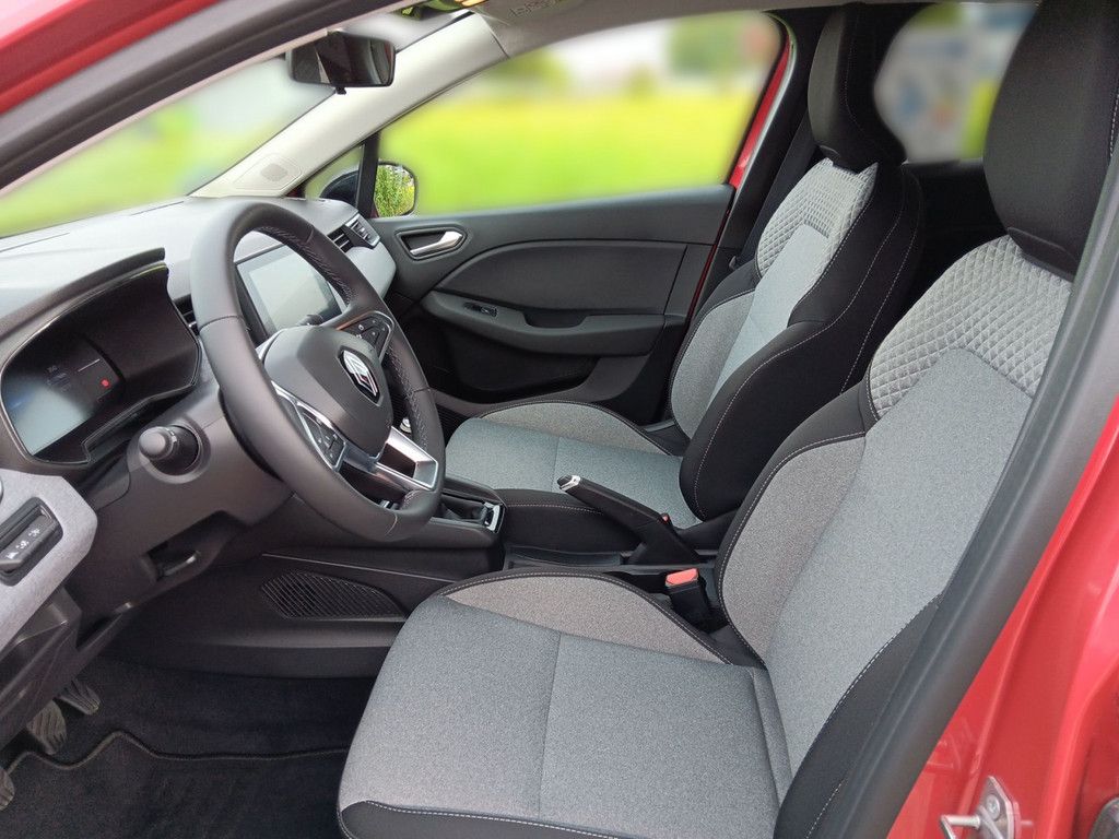 Renault Clio 2023