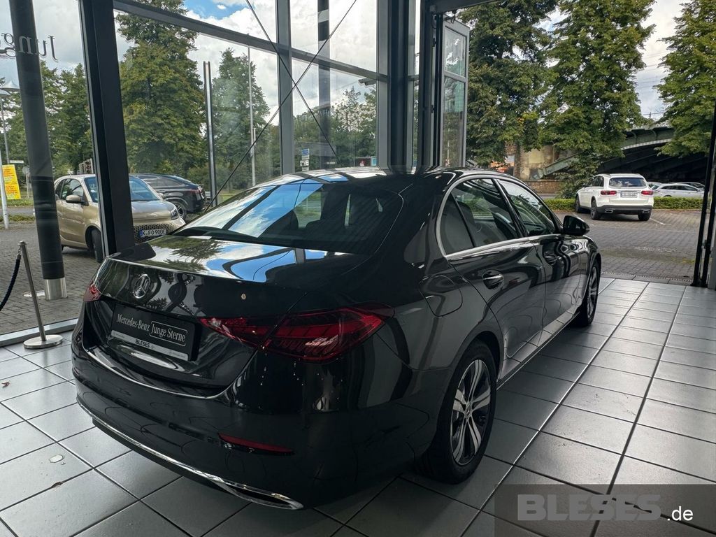 Mercedes-Benz C 200 2024