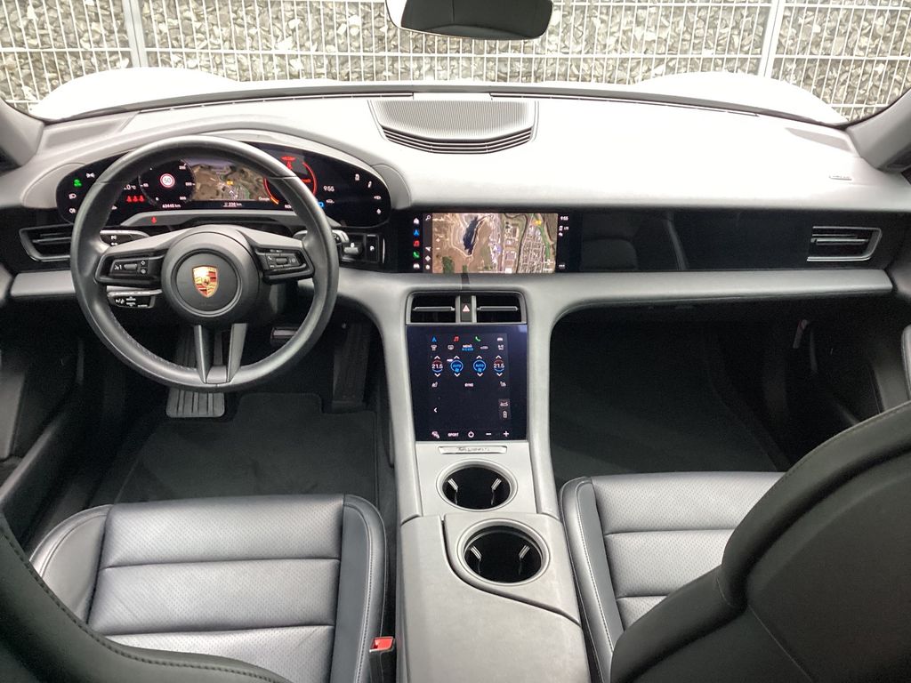 Porsche Taycan 2022