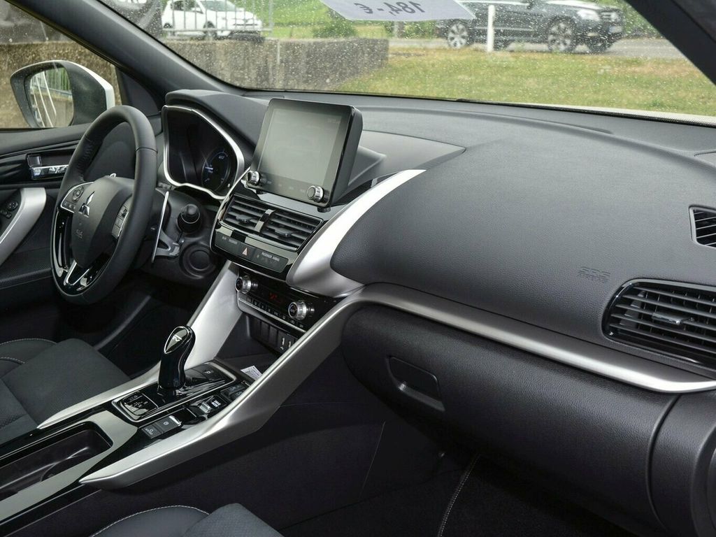 Mitsubishi Eclipse Cross 2024