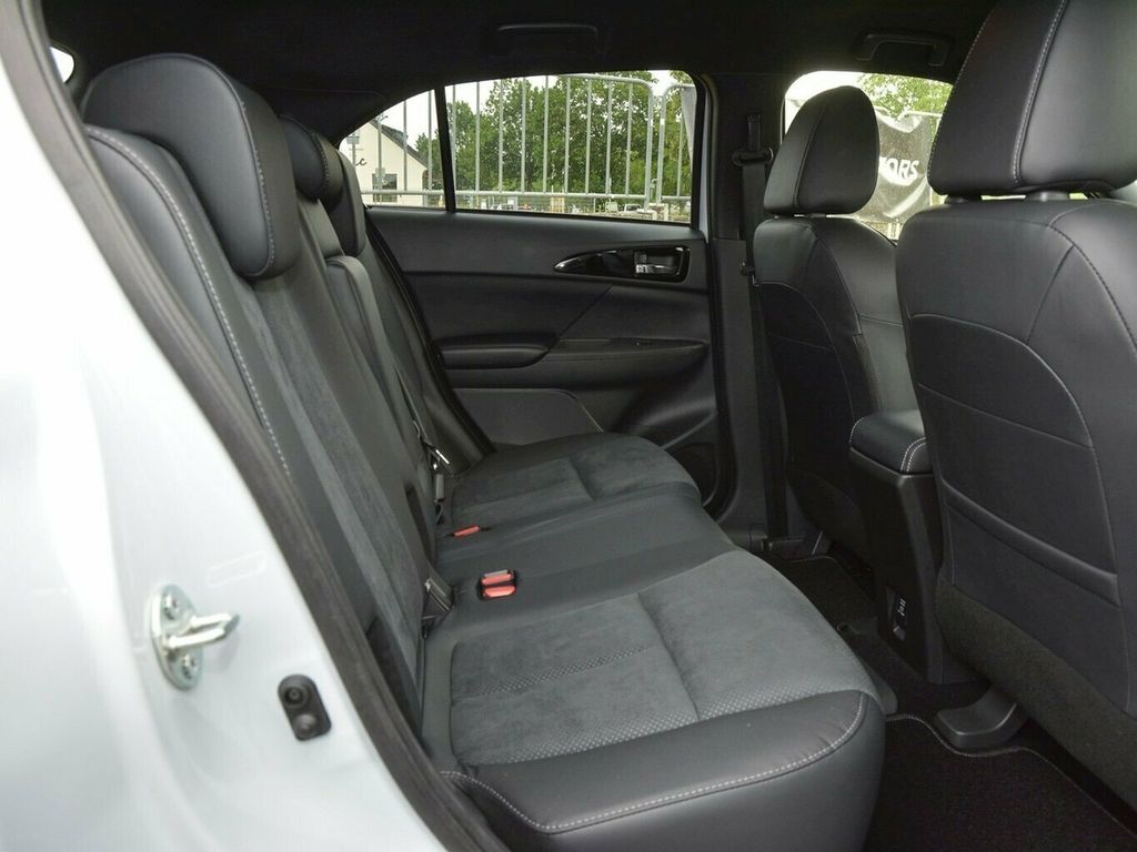 Mitsubishi Eclipse Cross 2024