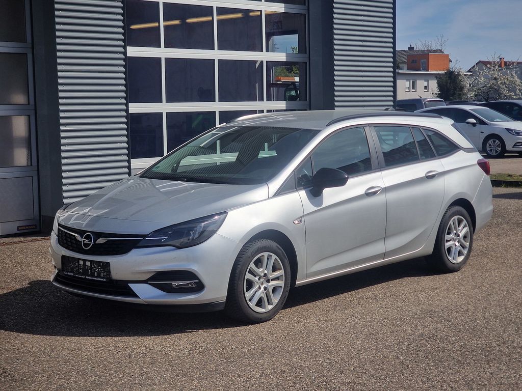 Opel Astra 2022