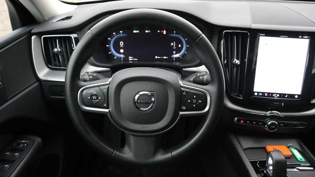 Volvo XC60 2022