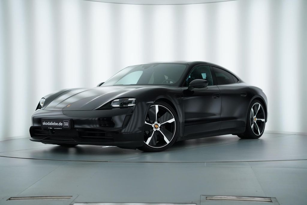 Porsche Taycan 2023