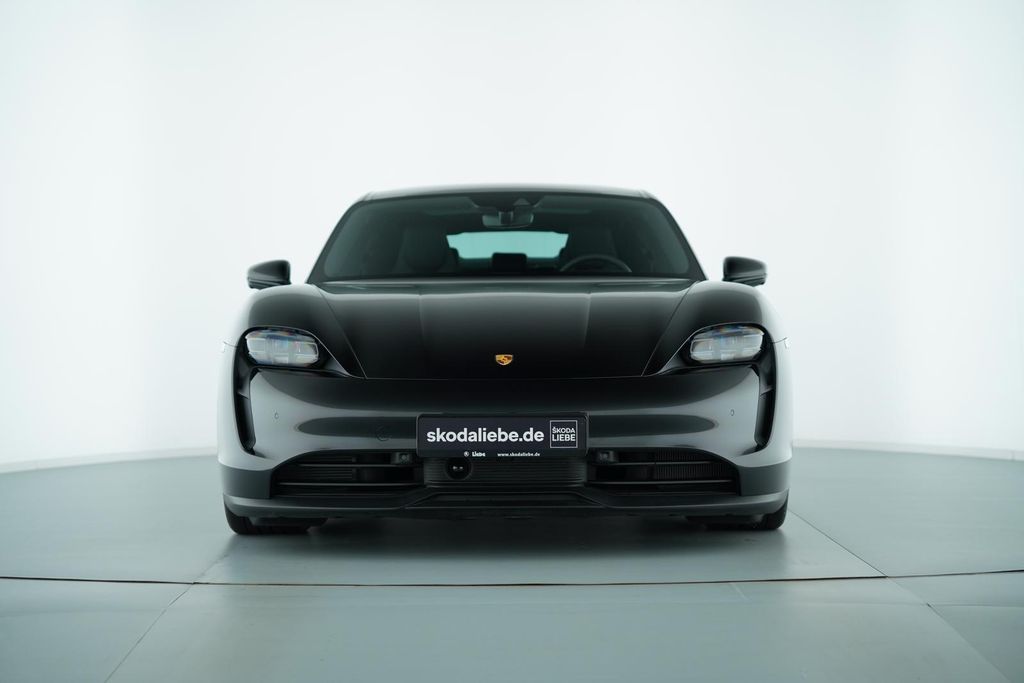 Porsche Taycan 2023