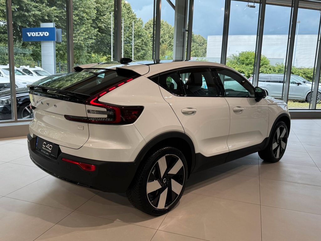 Volvo C40 2025