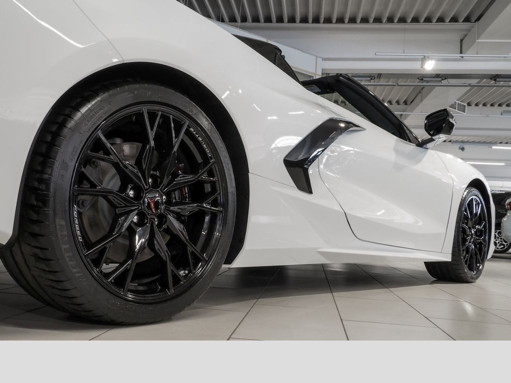 Corvette C8 2025
