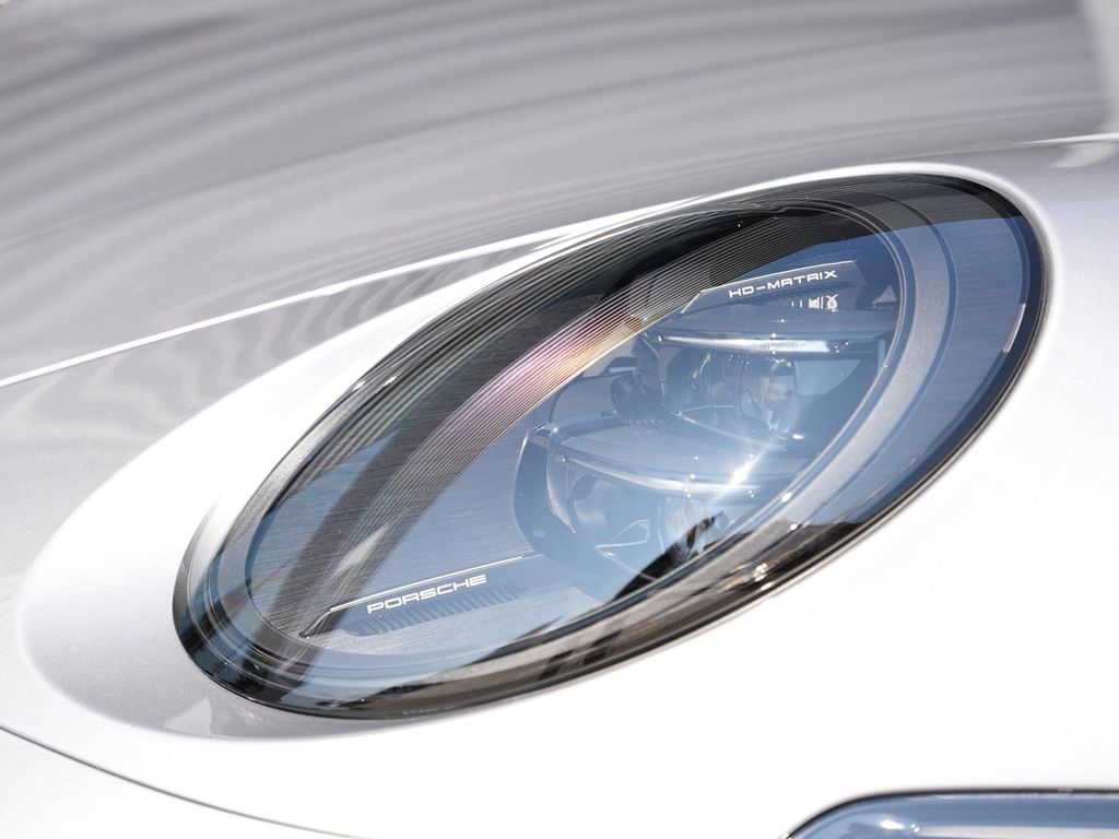 Porsche 992 2025