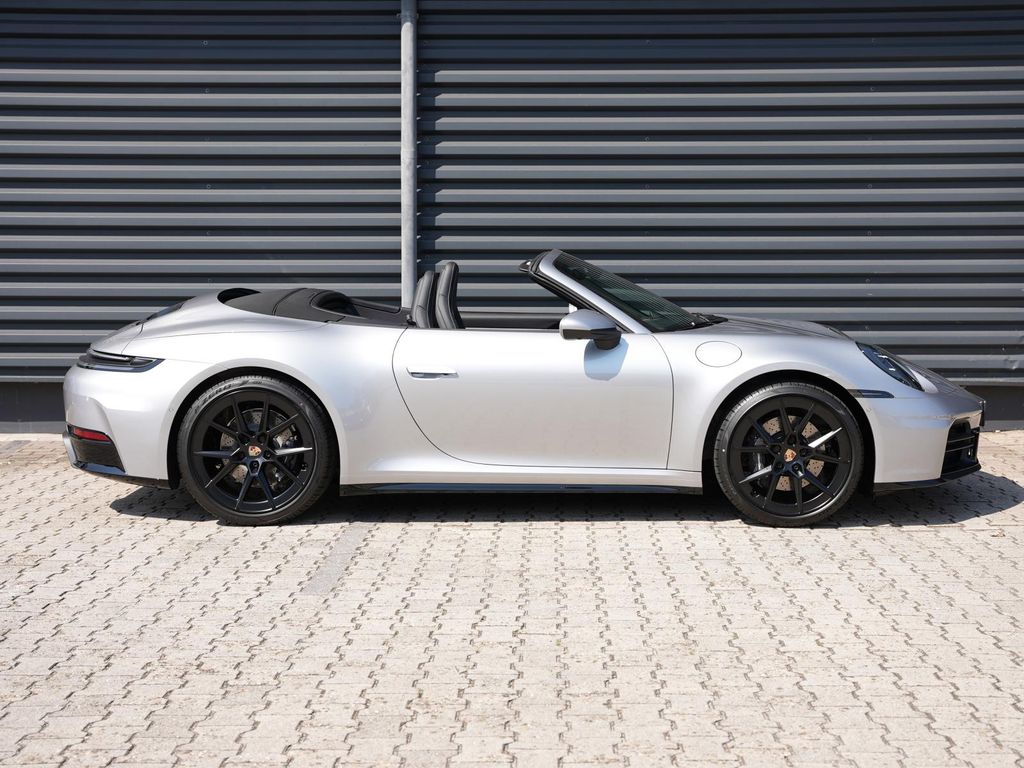 Porsche 992 2025