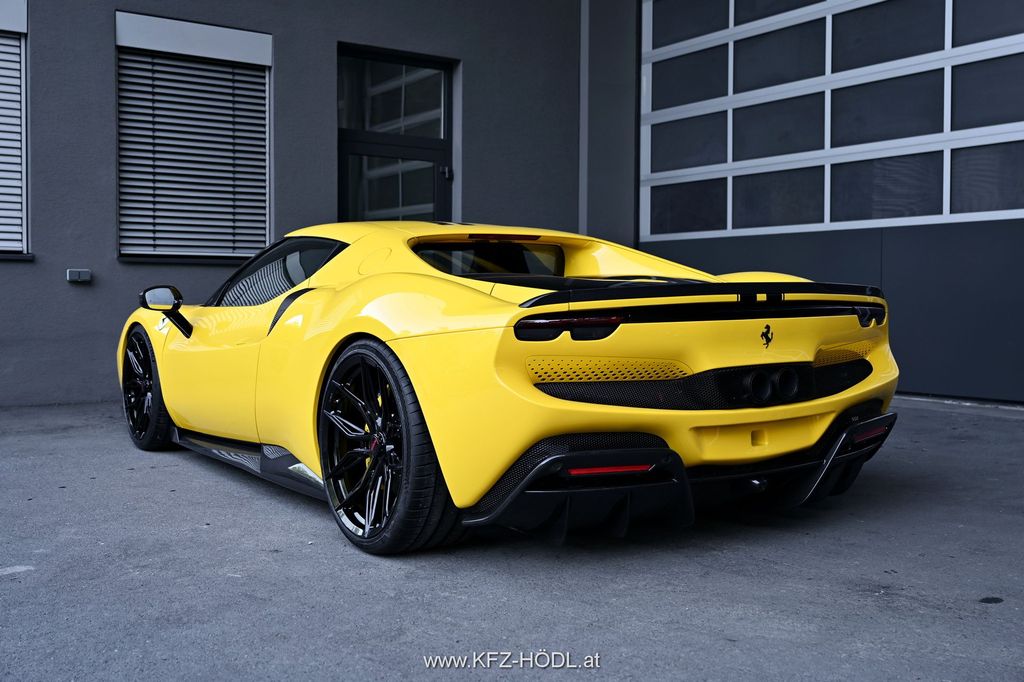 Ferrari 296 GTB 2025