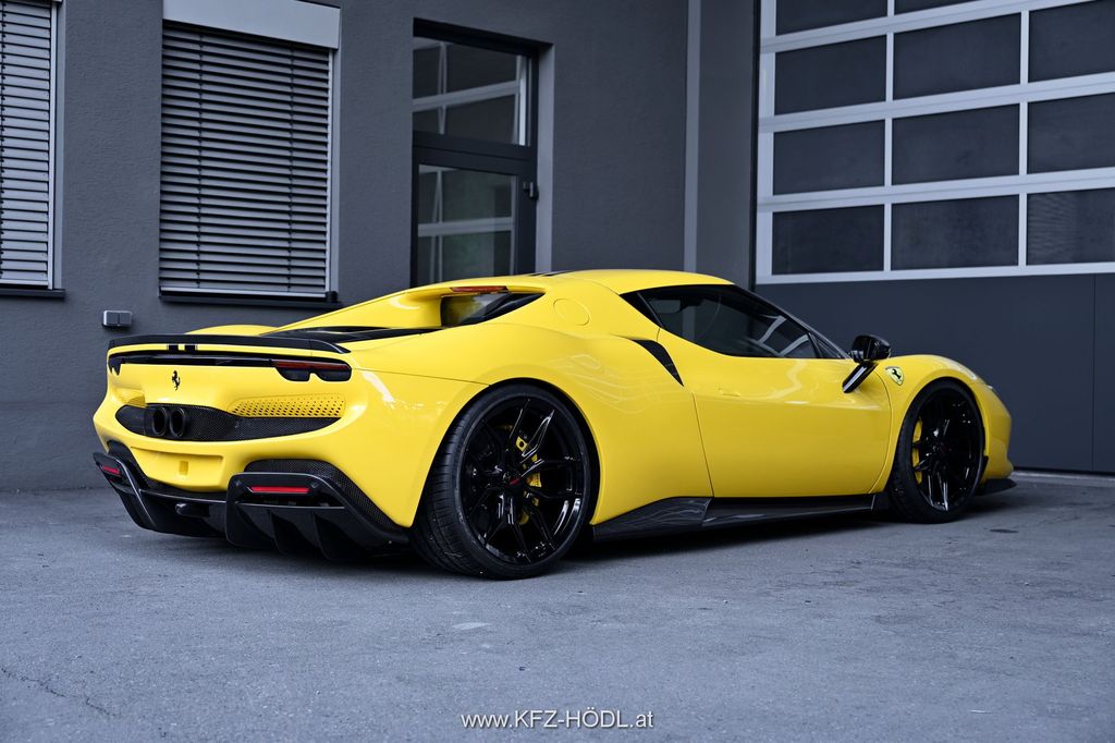 Ferrari 296 GTB 2025