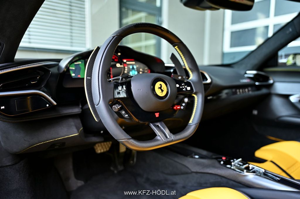 Ferrari 296 GTB 2025