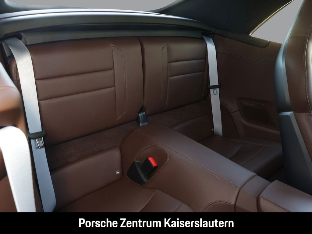 Porsche 992 2025