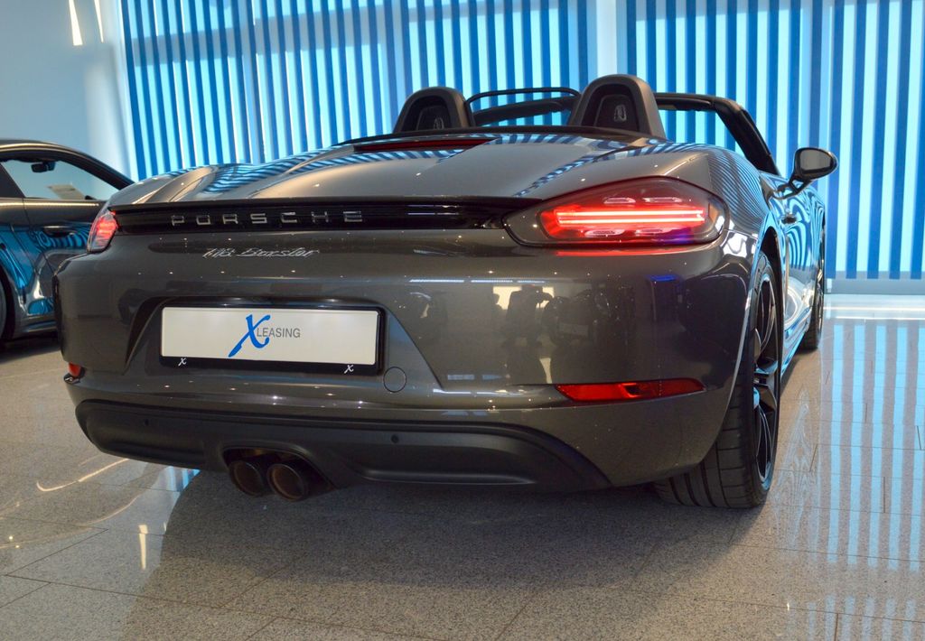 Porsche Boxster 2024