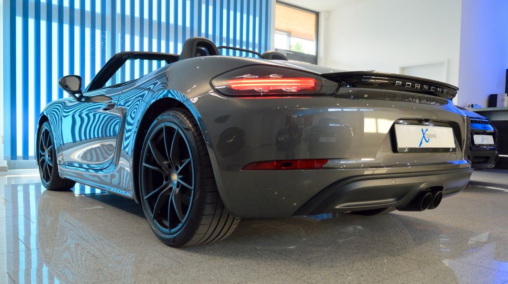 Porsche Boxster 2024