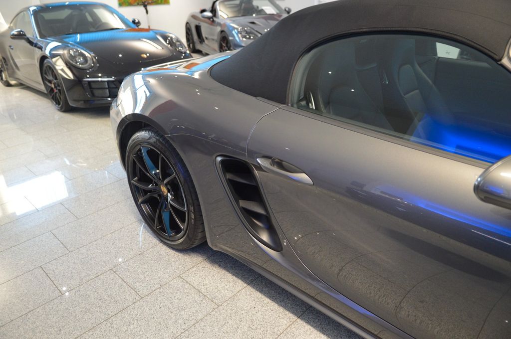 Porsche Boxster 2024